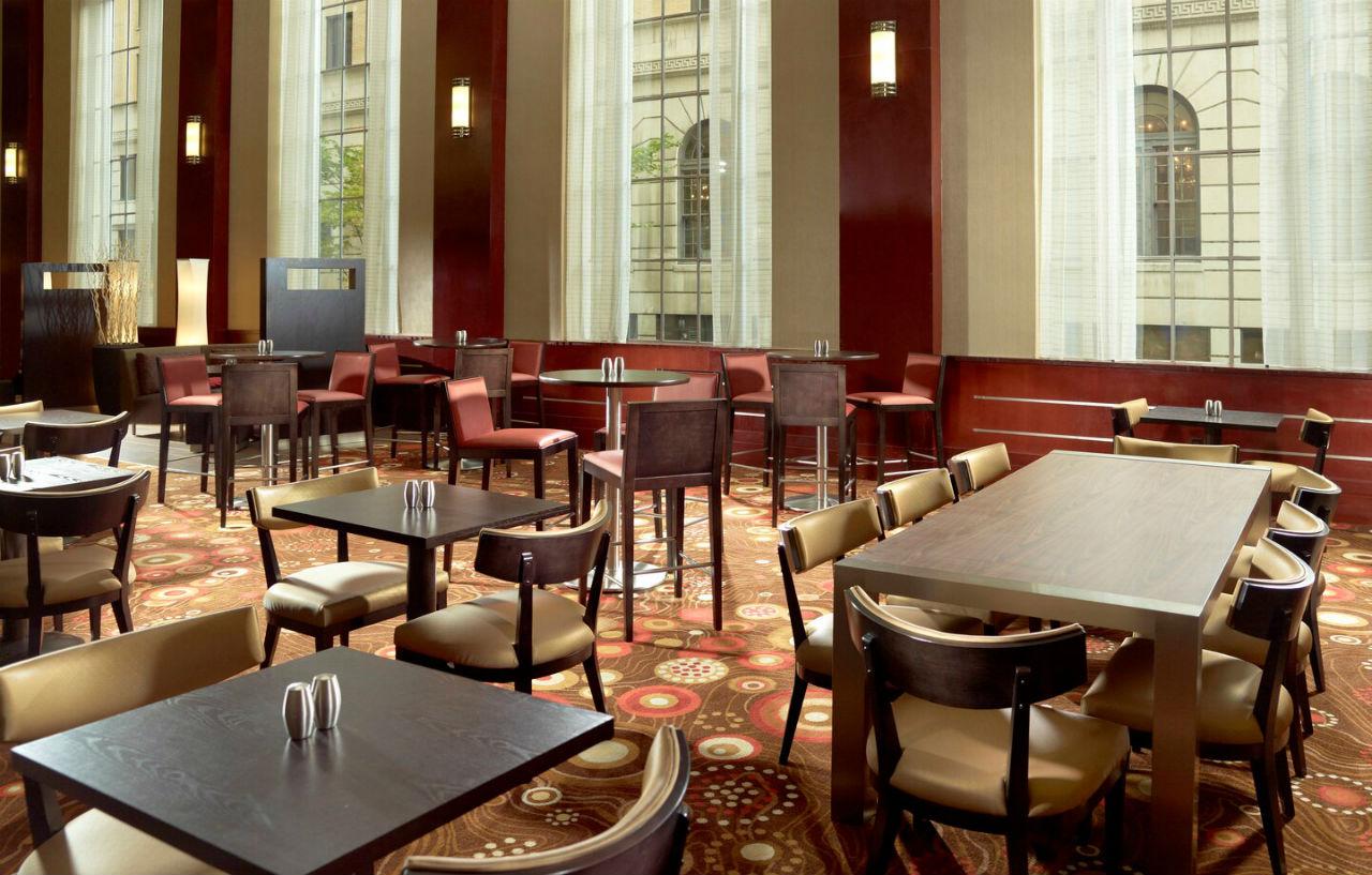 Courtyard By Marriott Downtown