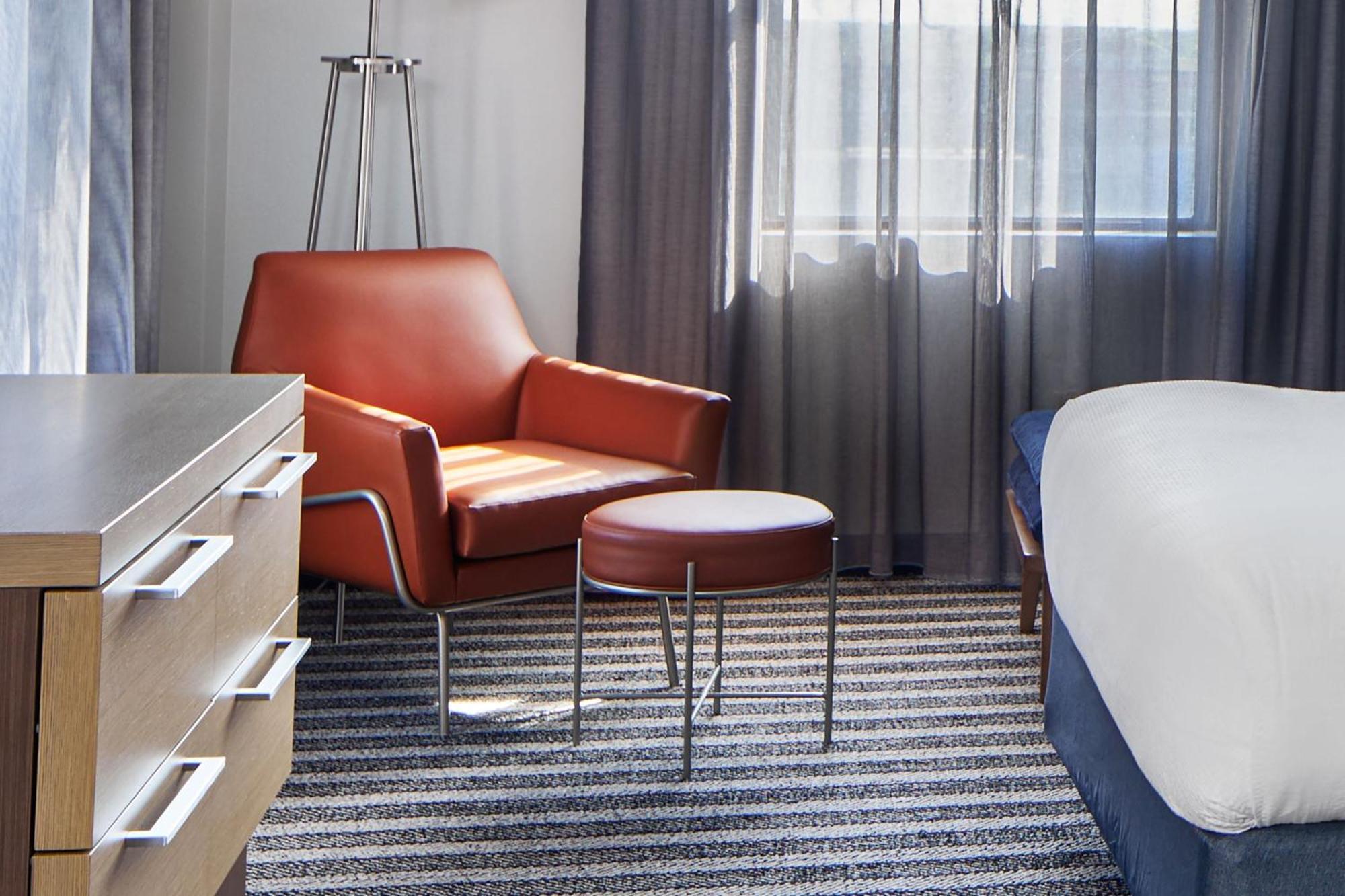 Courtyard By Marriott Downtown