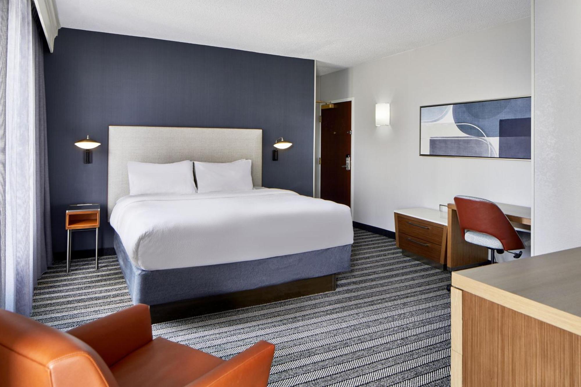 Courtyard By Marriott Downtown Hotel Nashville