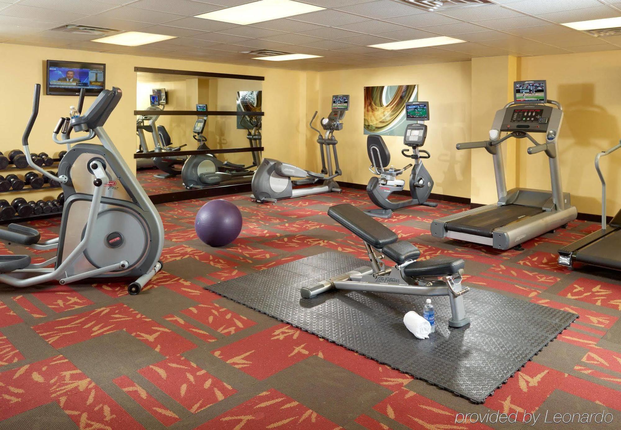 Courtyard By Marriott Downtown