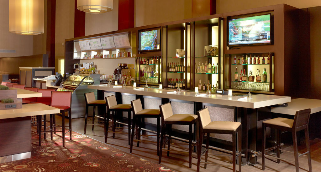 Courtyard By Marriott Downtown Nashville